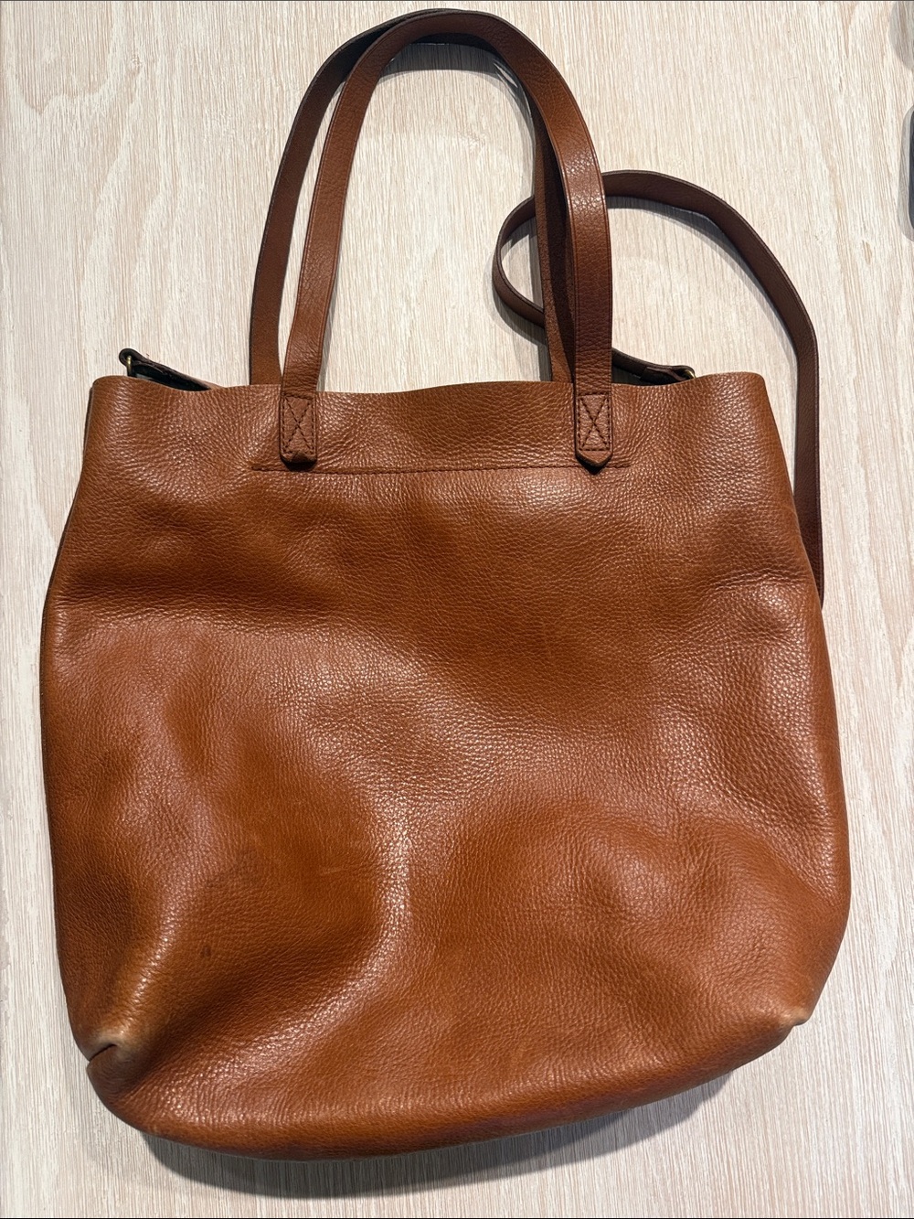 Everyday Leather Tote Bag in Brown - Picture 2 of 4
